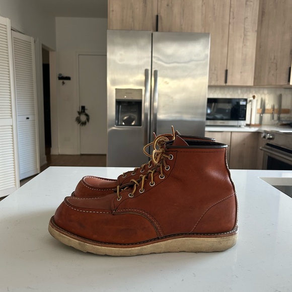 Red Wing Classic 6” Moc Toe Boot - Picture 6 of 9
